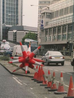 2005 - SA - UK - London - Sculpture - Cones - Wall and piece p211